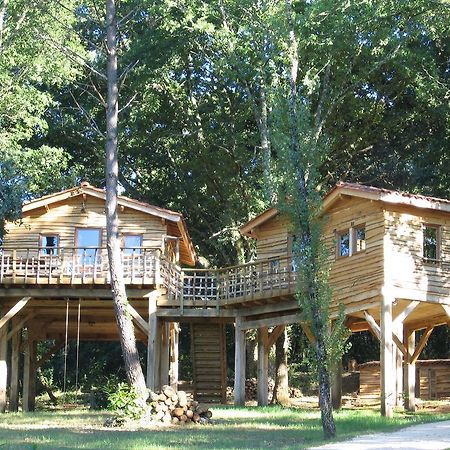 Les Cabanes Du Tertre Urval Exterior foto